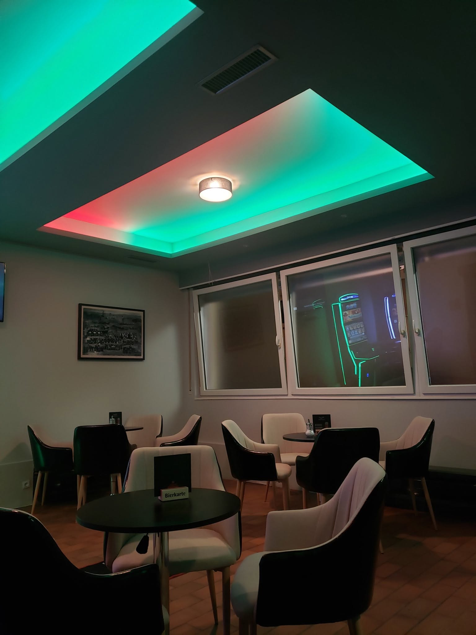 bar